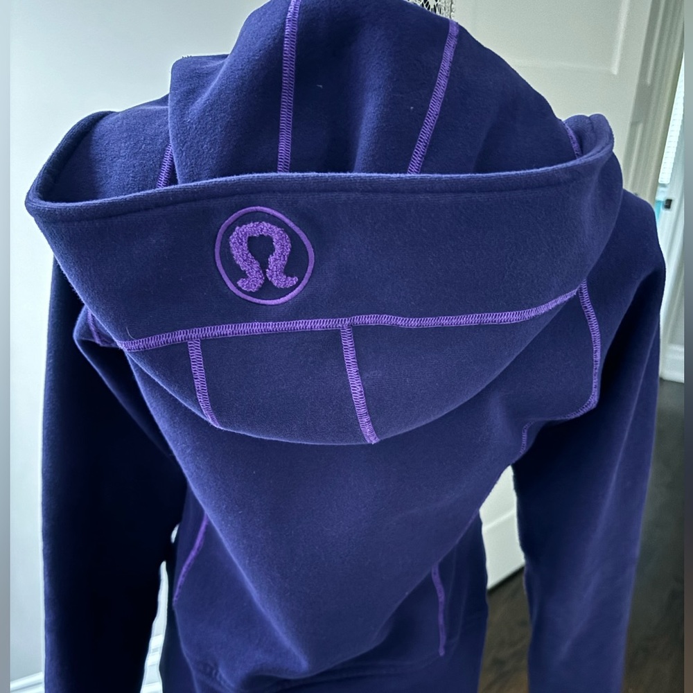 Lululemon hoodie (purple)